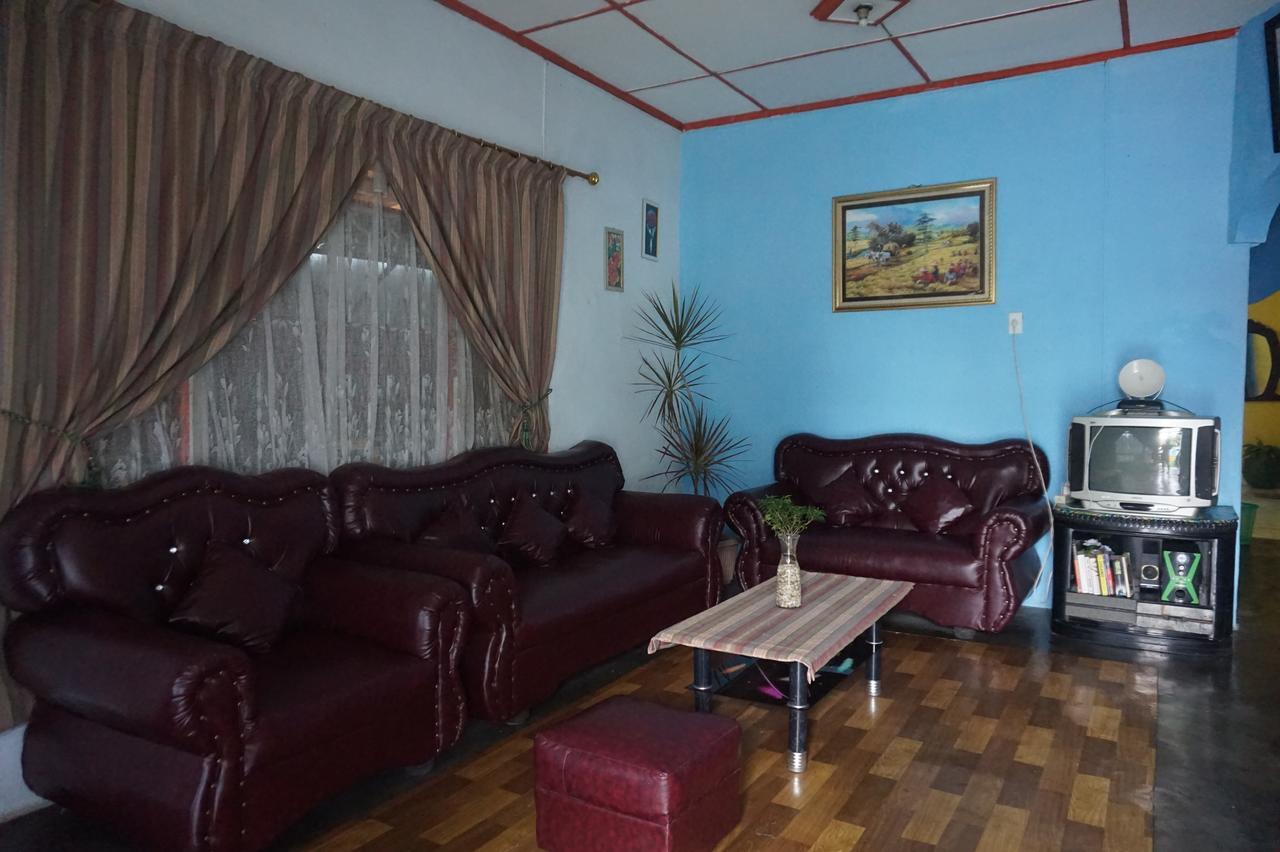 Kuala Namu Guest House Medan Extérieur photo