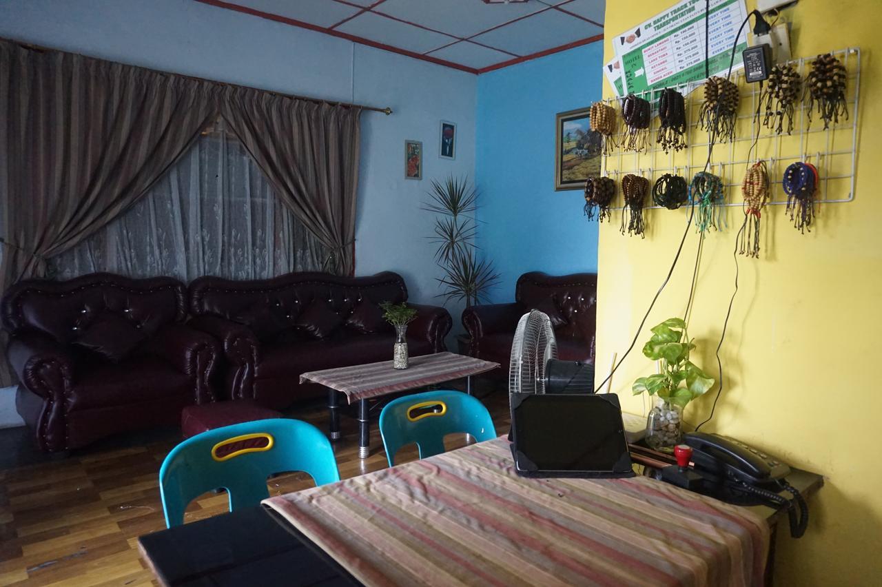Kuala Namu Guest House Medan Extérieur photo
